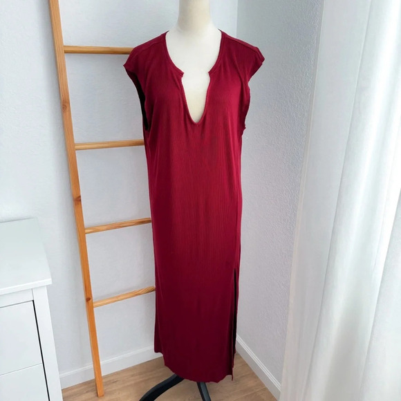 L Space Robyn Midi Dress Red Burgundy Slit Sleeveless Ribbed V-neck - Picture 2 of 12